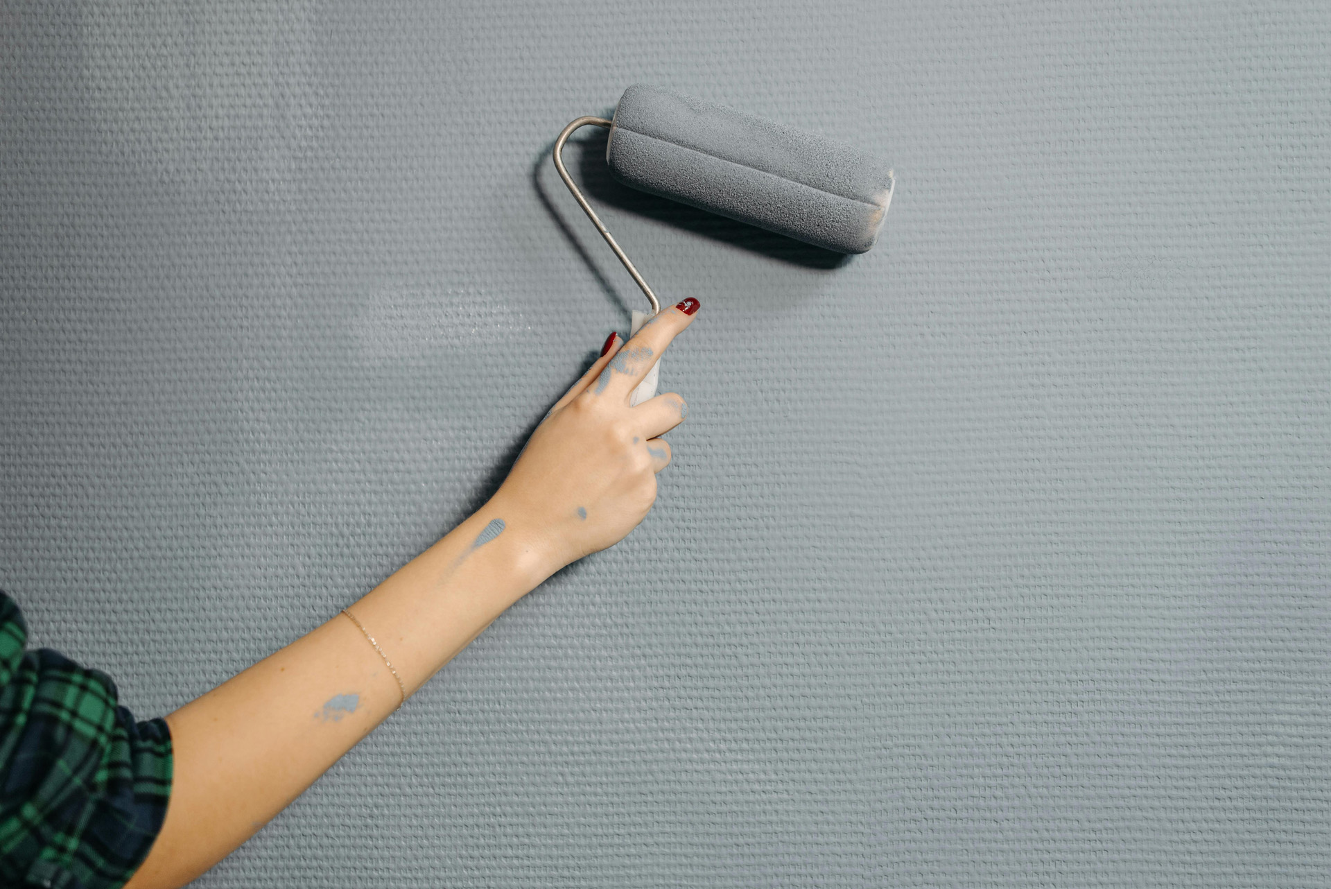 Can I Paint Over Wallpaper, Or Should It Be Removed First?